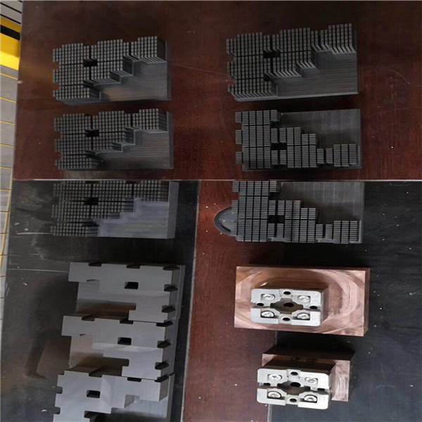 石墨材料在火花機加工應用上有哪些優勢？